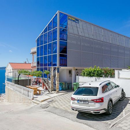 Family Friendly Apartments With A Swimming Pool Businci, Ciovo - 11232 Trogir Extérieur photo