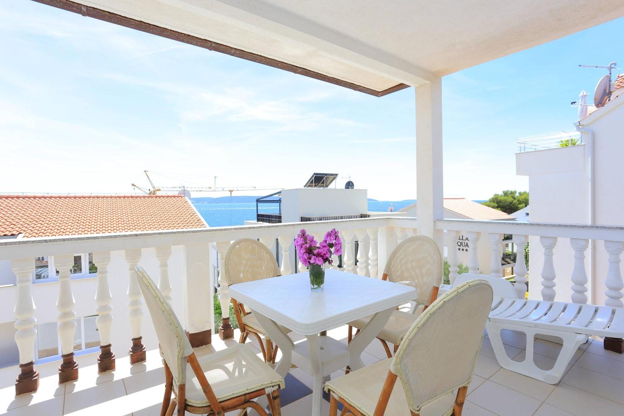 Family Friendly Apartments With A Swimming Pool Businci, Ciovo - 11232 Trogir Extérieur photo