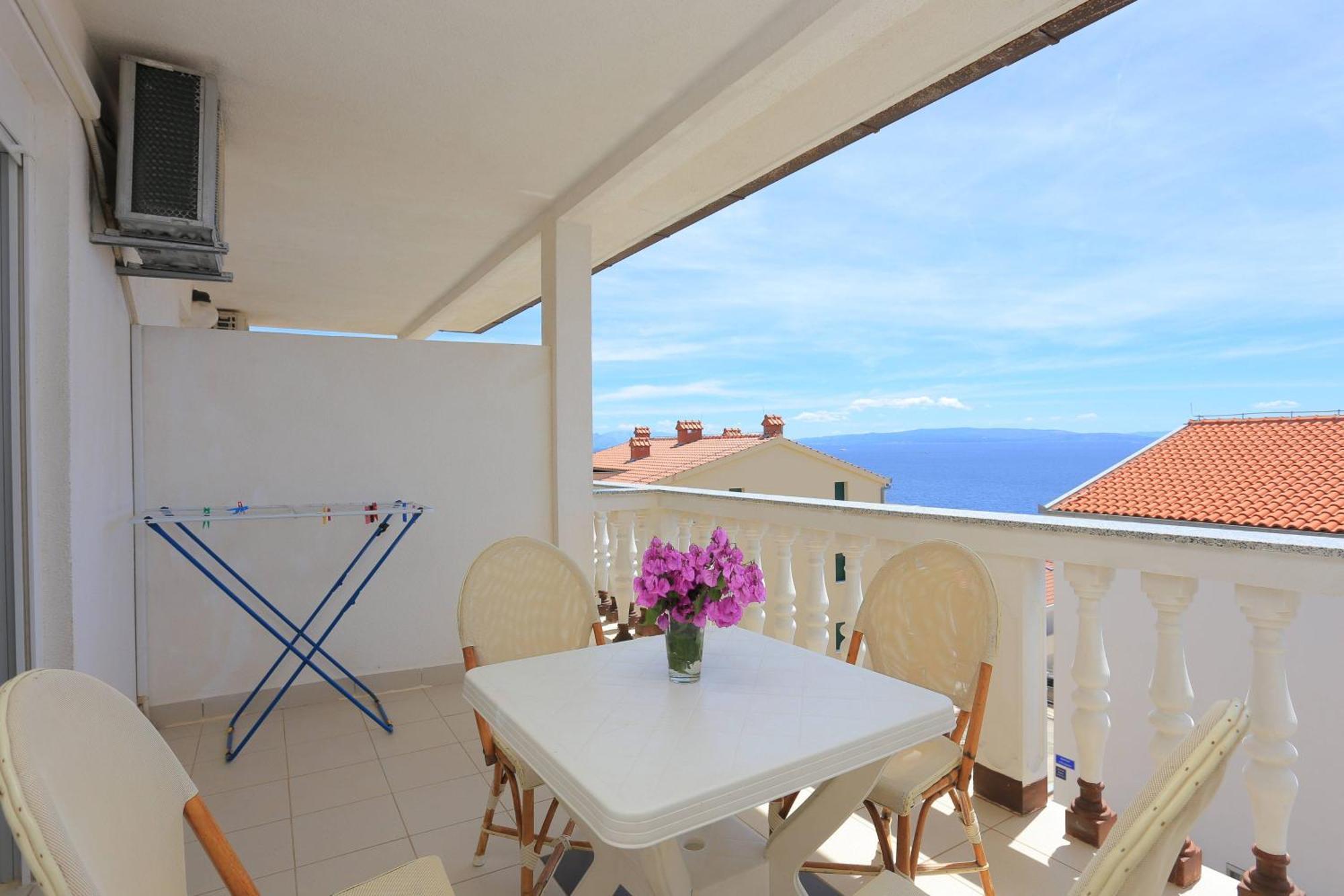 Family Friendly Apartments With A Swimming Pool Businci, Ciovo - 11232 Trogir Extérieur photo
